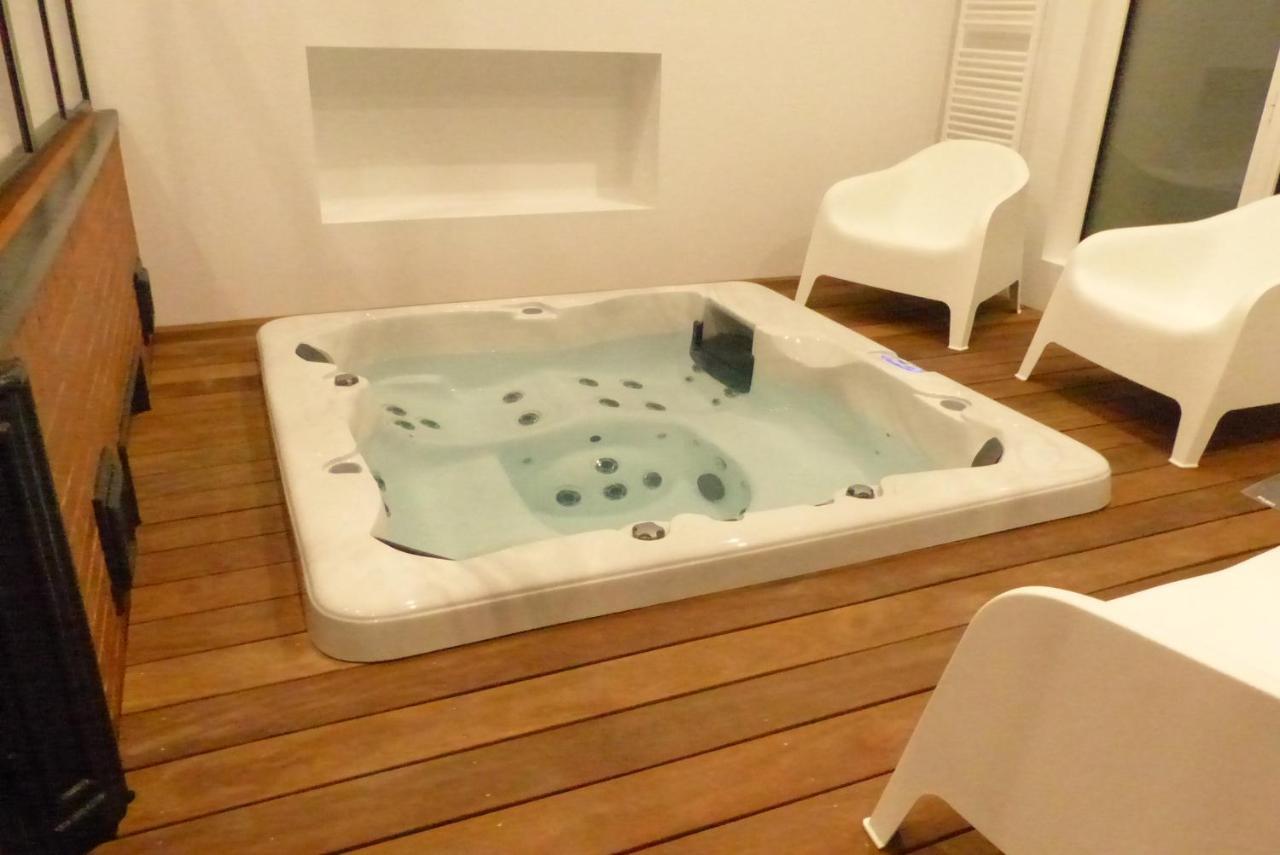 L'Alambic De L'Estuaire Bed & Breakfast Saint-Fort-sur-Gironde Екстериор снимка